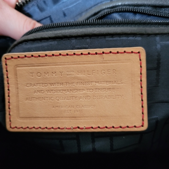 Y2K Vintage Tommy Hilfiger Bag! - Picture 5 of 15
